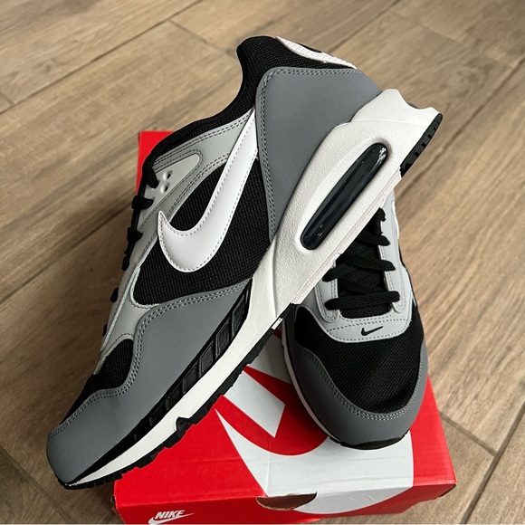 Nike Air Max Correlate - Picture 6 of 9